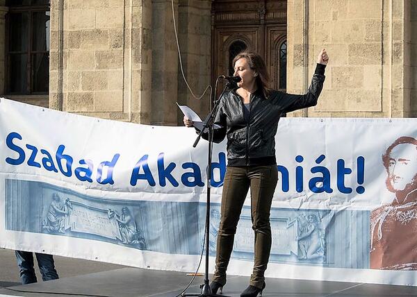 Az akadémiai dolgozók menete a tudományért