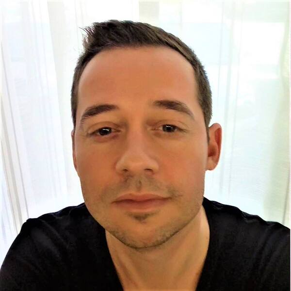 A hangzatos jelszavak mögött