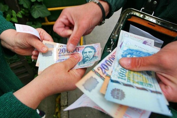 13 százalékos bértömegnövelés a Magyar Postánál