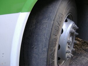 A munkaügyi kapcsolatok semmibe vétele már a közúti közlekedést veszélyezteti