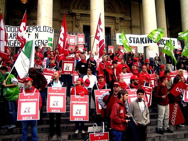 Az Európai Bizottság visszavonja a Monti-II-es rendelettervezetet