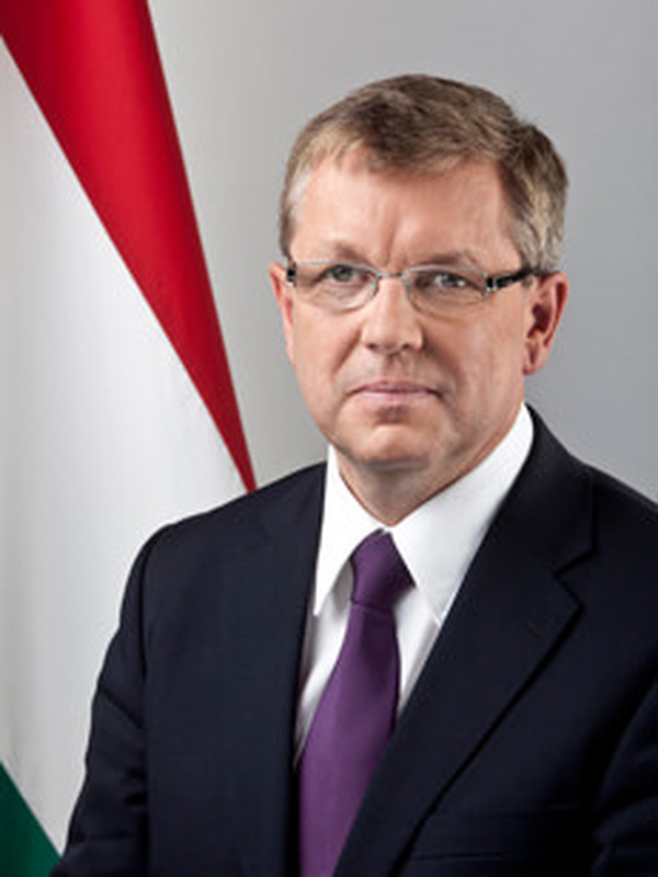 Matolcsy 397 milliárdos csomagot ismertetett