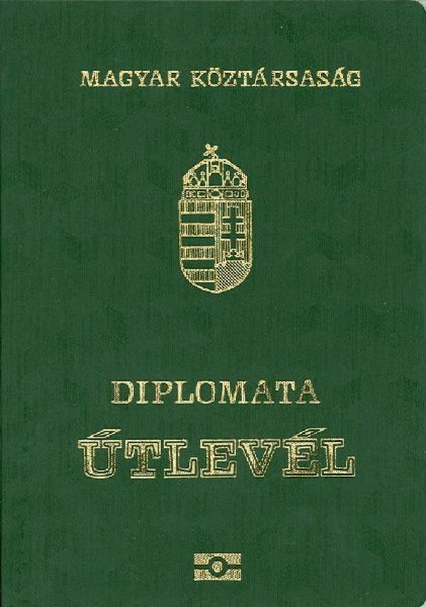 Diplomáciai védettséggel az igazság ellen?