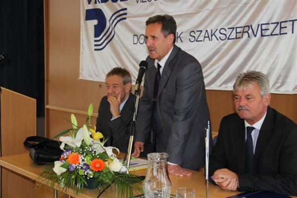 Vízügyi kampány és konföderáció váltás