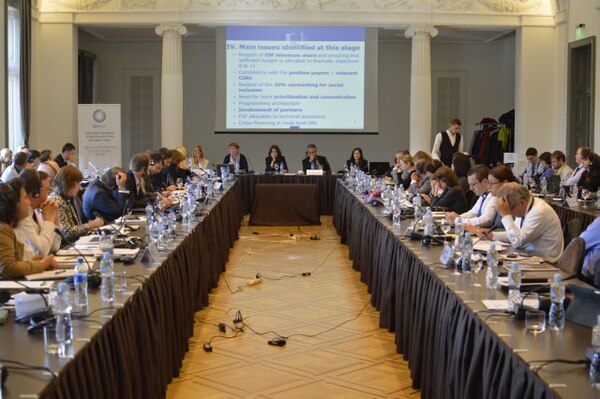 Előre tekinteni 2020-ig