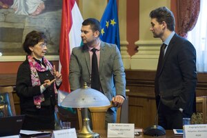 Konzultáció a 2014. évi minimálbérről és garantált bérminimumról