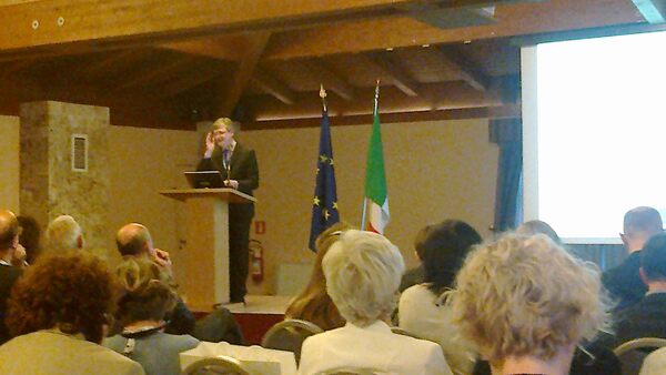 Drámai az ifjúsági munkanélküliség  