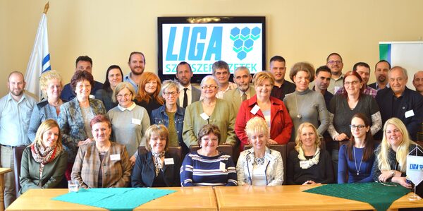 Esélyt a nőknek, esélyt a munkavállalóknak!