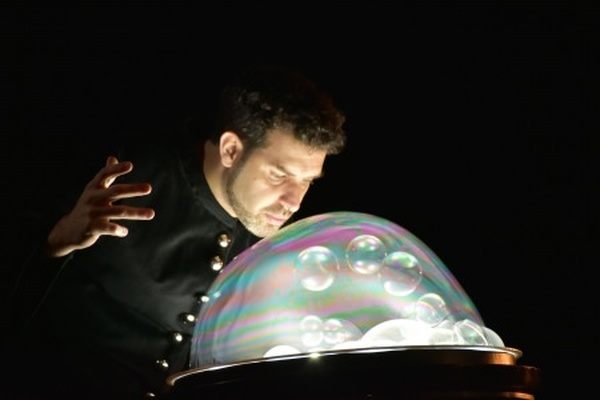 Év végi cirkuszelőadás